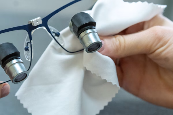 نگهداری از لوپ دندانپزشکی